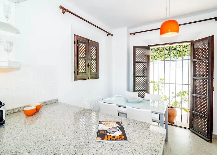 En- Cozy Andalusian Style Townhouse In Ferienhaus *