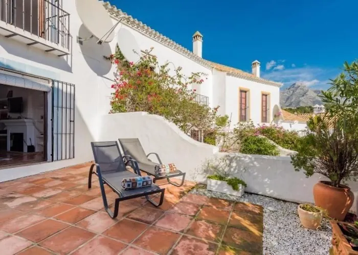 Ferienhaus En- Cozy Andalusian Style Townhouse In *