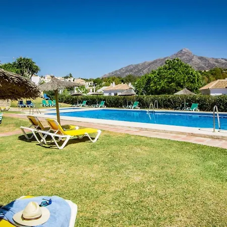 En- Cozy Andalusian Style Townhouse In Ferienhaus