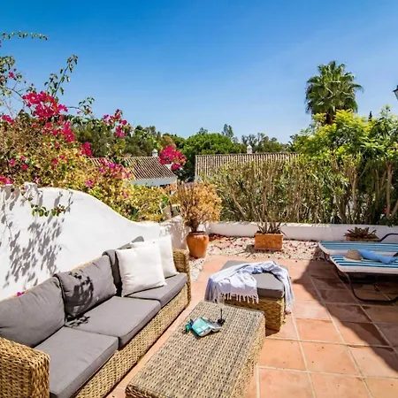 Ferienhaus En- Cozy Andalusian Style Townhouse In Marbella
