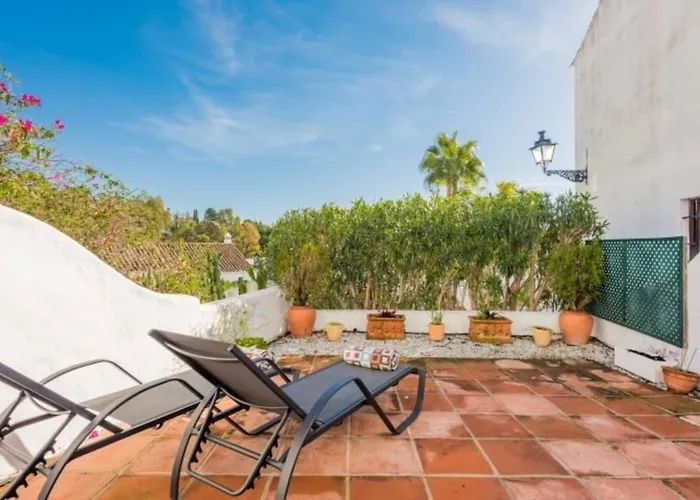 En- Cozy Andalusian Style Townhouse In Marbellac