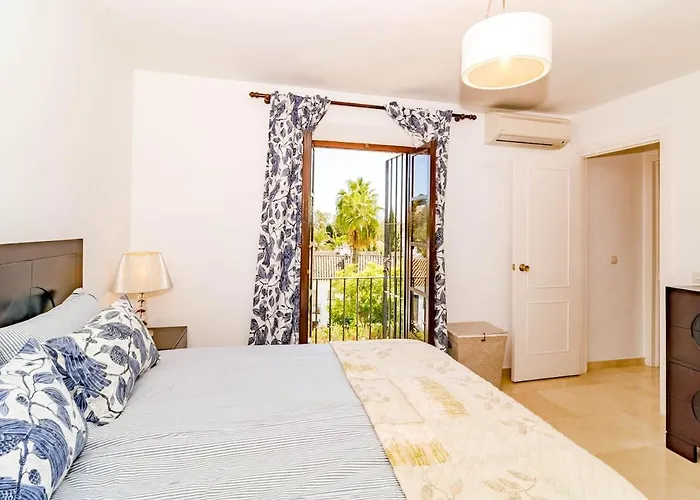 En- Cozy Andalusian Style Townhouse In