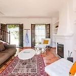 En- Cozy Andalusian Style Townhouse In Vakantiehuis Marbella