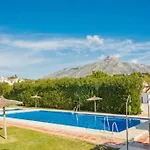 Vakantiehuis En- Cozy Andalusian Style Townhouse In Marbella