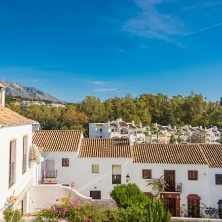 Prázdninový dům En- Cozy Andalusian Style Townhouse In Marbella